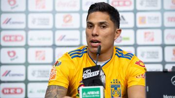 Salcedo aparece como volante en su primera práctica con Tigres