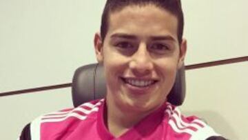 James sigue publicando en redes sociales su recuperación.