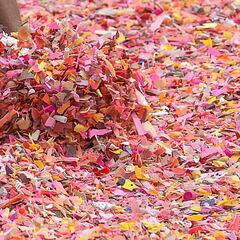 Científicos crean un 'cóctel' de superenzimas que 'devora' el plástico seis veces más deprisa