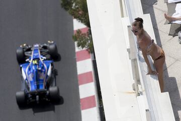 Primera sesi車n de entrenamiento en el circuito de Montecarlo