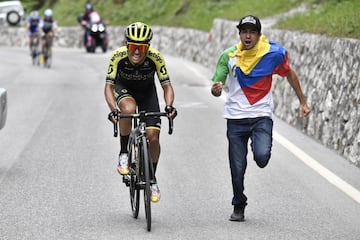 El ciclista colombiano ha sido uno de los referentes del deporte en el país y a lo largo de su carrera ha logrado varios podios. En el 2016 fue segundo en el Giro de Italia y tercero en la Vuelta a España. 