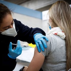 Un investigador español pronostica cuándo llegará la "vieja normalidad"