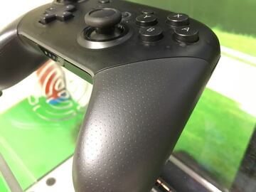 Captura de pantalla - switch_pro_controller_04.jpg