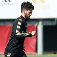 Valverde e Isco trabajan en solitario antes del PSG