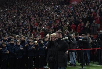 El estadio de El Molin¨®n acoge hoy el funeral por Enrique Castro " Quini ", exjugador del Sporting, con las tribunas abiertas al p¨²blico
