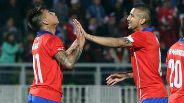 Arturo Vidal desea suerte a Eduardo Vargas en Tigres
