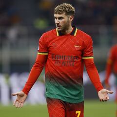 Milan al alza, Giménez a la baja: dos historias opuestas en el cierre de temporada europea