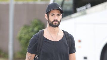 Isco a su llegada a la concentraci&oacute;n de la selecci&oacute;n espa&ntilde;ola en Las Rozas.
 