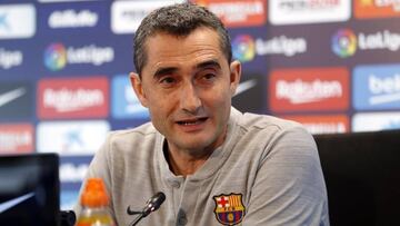 Fútbol.- Valverde: "La idea es competir al máximo lo que queda de Liga porque tenemos una final de Copa que preparar"
El entrenador del FC Barcelona, Ernesto Valverde, en rueda de prensa
03/05/2019