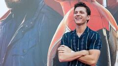 El actor de Spider-Man se encontraba firmando aut&oacute;grafos, hasta que se dio cuenta que una de sus fans estaba siendo aplastada y la ayud&oacute; a salir ilesa.