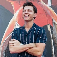 Tom Holland salvó a una fan de ser aplastada por la multitud