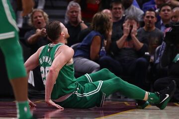 Los espectadores del Quicken Loans Arena de Cleveland se horrorizaron con la lesión de Hayward