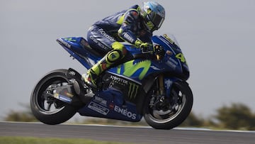 Valentino Rossi con la Yamaha en el test de Australia.