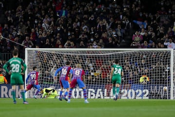 Ferrán Torres marcó el 1-0 de penalti.