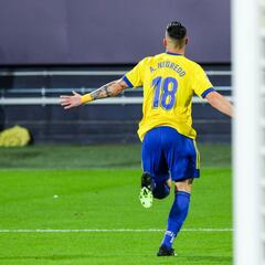 Aprobados y suspensos del Cádiz: Negredo regresó por la puerta grande