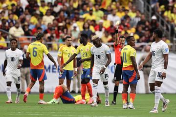 La Selección Colombia goleó 5-0 a Panamá y se aseguró en las semifinales de la Copa América 2024. Jhon Córdoba, James Rodríguez, Luis Díaz, Richard Ríos y Miguel Borja fueron los encargados de darle el triunfo al equipo nacional.