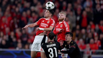 Benfica's Swiss forward #07 Zeki Amdouni heads the ball during the UEFA Champions League, league phase football match between SL Benfica and Bologna FC 1909 at Estadio da Luz in Lisbon on December 11, 2024. (Photo by FILIPE AMORIM / AFP)