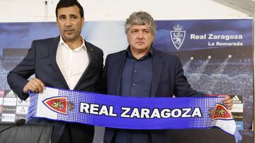 Ra&uacute;l Agn&eacute;, presentado con t&eacute;cnico del Zaragoza, con Narciso Juli&aacute;