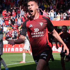 El Mirandés sabe sufrir para superar al Castellón y situarse segundo
