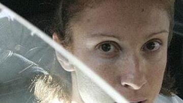 <b>DOPAJE. </b>La atleta griega Ekaterini Thanou dejaba el martes el hospital, tras recuperarse de su supuesto accidente de moto.