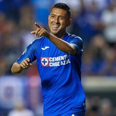 Elías Hernández recibe homenaje por sus 400 partidos en primera