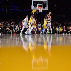 How much money do mop boys get paid in the NBA?