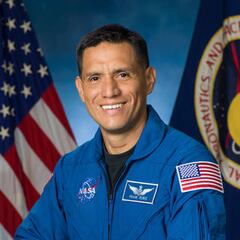 Un astronauta de la NASA lleva meses atrapado en el espacio