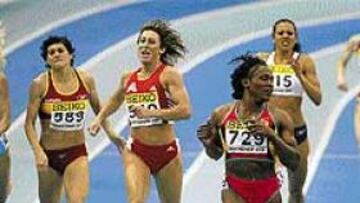 <B>TESÓN.</B> Mayte (segunda por la izquierda) nunca se dio por vencida.