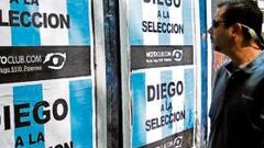 Empapelan Buenos Aires pidiendo para la selección a Maradona