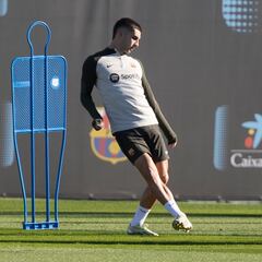 Barcelona injury update before Champions League game against Napoli: Ferran Torres, Alonso, de Jong, Pedri, Gavi, Balde…