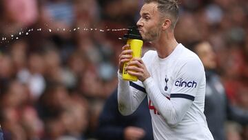 Soccer Football - Premier League - AFC Bournemouth v Tottenham Hotspur - Vitality Stadium, Bournemouth, Britain - August 26, 2023 Tottenham Hotspur's James Maddison drinks from a bottle REUTERS/David Klein EDITORIAL USE ONLY. No use with unauthorized audio, video, data, fixture lists, club/league logos or 'live' services. Online in-match use limited to 75 images, no video emulation. No use in betting, games or single club /league/player publications.  Please contact your account representative for further details.