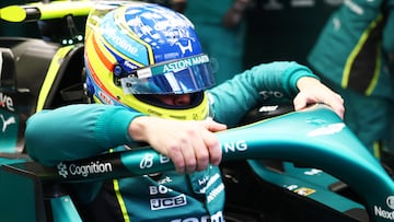 BAHRAIN, BAHRAIN - FEBRUARY 12: Fernando Alonso of Spain and Aston Martin F1 Team prepares to drive in the garage during day two of F1 Testing at Bahrain International Circuit on February 12, 2026 in Bahrain, Bahrain. (Photo by Zak Mauger/LAT Images)
2260664198
Color Image, Horizontal, sport, motorsport, formula one racing