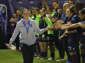 Eva Navarro vuelve a aparecer en el radar del Real Madrid, que estuvo cerca de hacerse con sus servicios el pasado verano. La delantera (19 años) es una de las jóvenes promesas del fútbol femenino español. Tras debutar con el Levante en Primera, ha demostrado tener calidad de sobra para jugar a máximo nivel. Lleva ocho goles 20 partidos disputados. 