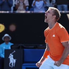 Un Davidovich desatado vuelve a ganar un partido de cinco sets