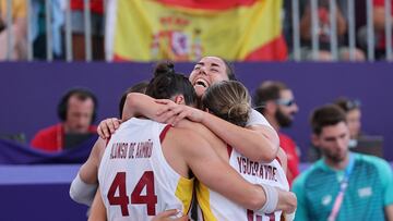 Las jugadoras españolas celebran la victoria ante Estados Unidos en las semifinales.