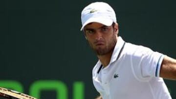 <b>SORPRESA. </b>Andújar, en el partido de ayer que ganó ante Verdasco.