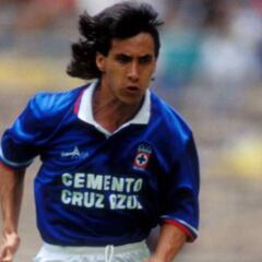 Guadalupe Castañeda trabaja de lavaplatos en Guadalajara