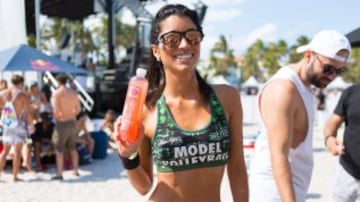 Model Beach Volleyball: torneo de voleibol sólo para modelos