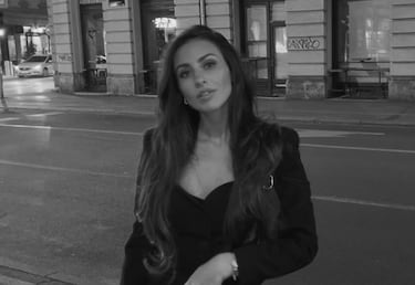 El portero, una de las grandes sensaciones del Mundial, mantiene una relación sentimental con esta diseñadora industrial de Zagreb, toda una influencer con más de 26.000 seguidores en Instagram y numerosas publicaciones con las que demuestra su amor por los perros.