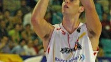 <B>PREPARACIÓN</b>. Gasol se encuentra con la selección española en Granada para preparar los Juegos de Atenas.