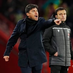 ‘KOcique’ Medina: el técnico del Granada está contra las cuerdas