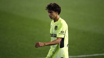 Jo&atilde;o F&eacute;lix jugando con el Atl&eacute;tico contra el Huesca