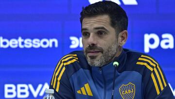 AME7255. BUENOS AIRES (ARGENTINA), 14/10/2024.- El ex futbolista argentino Fernando Gago habla durante una rueda de prensa tras asumir como nuevo entrenador de Boca Juniors, este lunes en Buenos Aires (Argentina). EFE/ Matias Martin Campaya