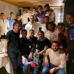 James celebra cena de Navidad junto a la plantilla del Madrid