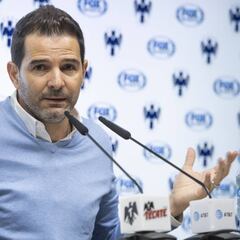 Duilio Davino ve a Rayados muy presionado