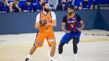 Bojan Dubljevic, durante el partido de la 17&ordf; jornada de la Liga ACB que ha enfrentado al Barcelona y al Valencia Basket