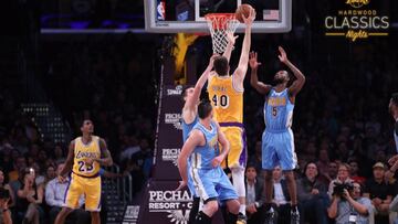 Ivica Zubac, brillante con 19 años.
