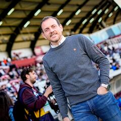 Alberto González: “No me he planteado que Kofane juegue con el filial, si el club decide otra cosa, lo respetaremos”