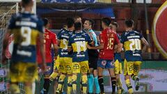 La decisión de Piero Maza que irritó el final en Santa Laura