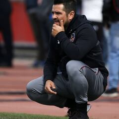 Tapia: "No hay equipo que no le gustaría tener a Matías Fernández"